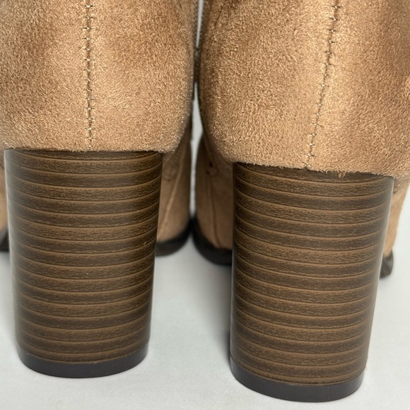 Journee Collection Women's Baylor Booties Tan/Size 7 - Picture 4 of 11
